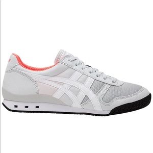 Women’s onitsuka tiger ultimate 81, size 7